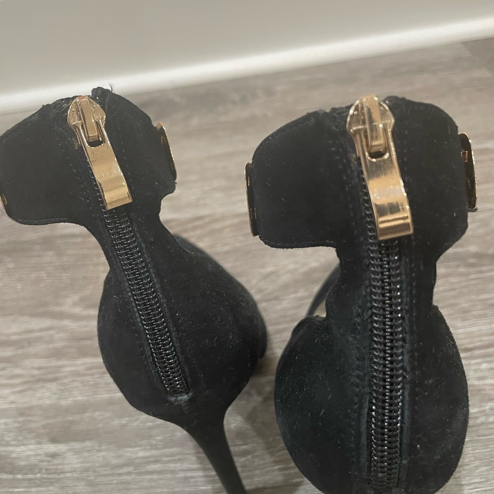 Black Suede Zara Basics Heels - Picture 2 of 5